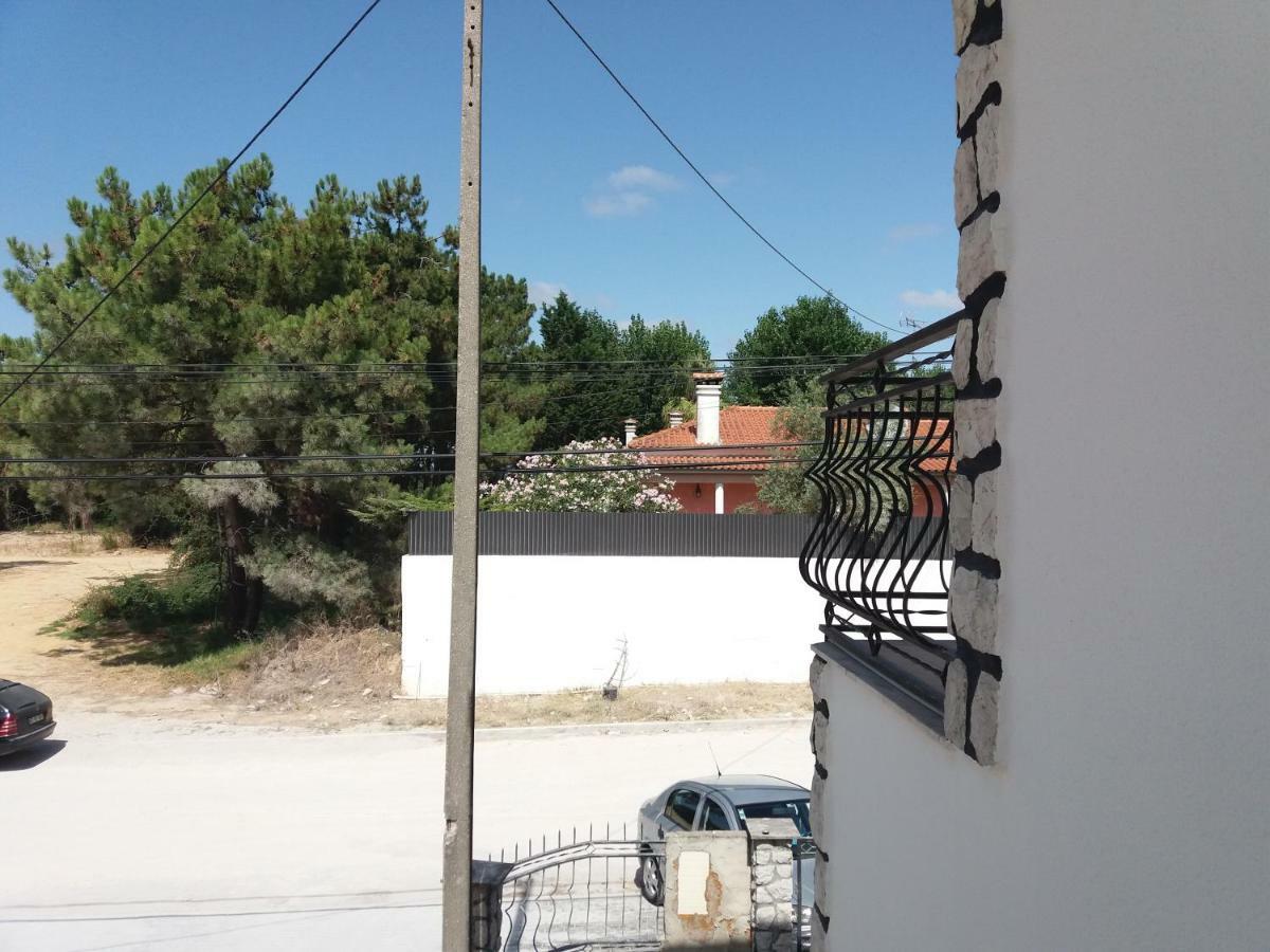 Alojamento das Laranjeiras Fernao Ferro Exterior foto